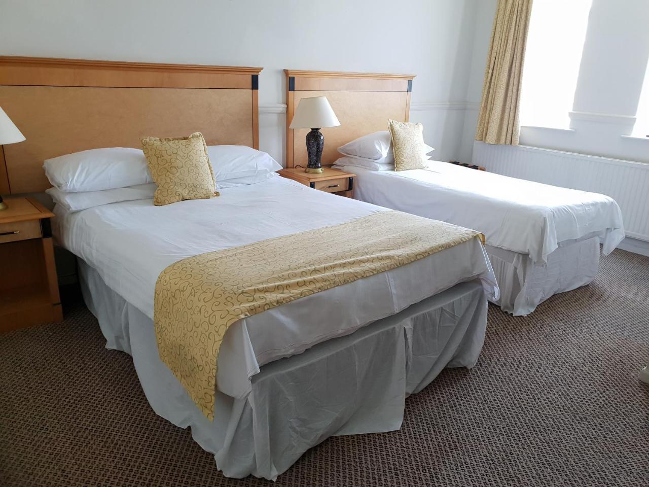 Hotel California Newquay  Bagian luar foto