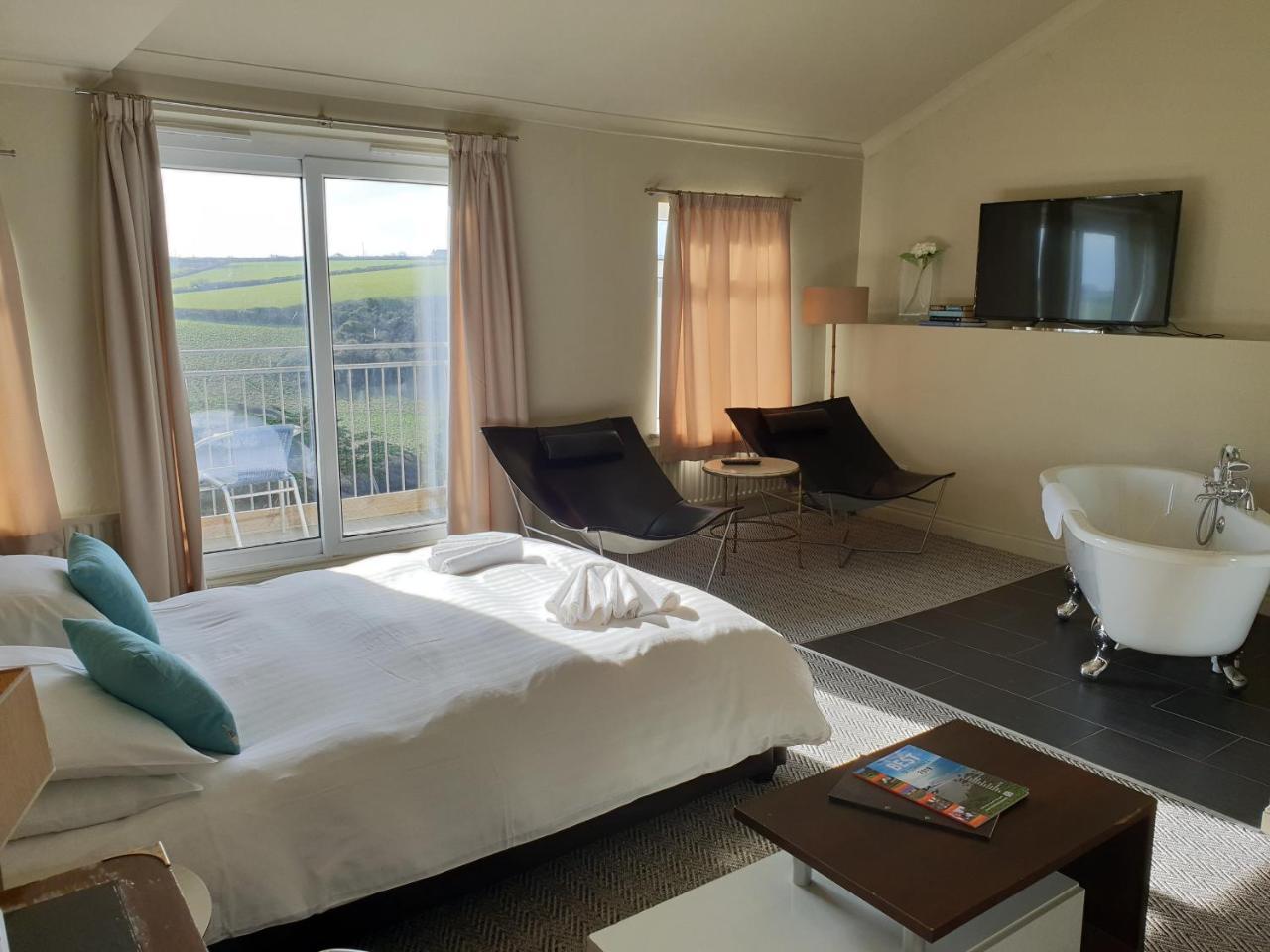 Hotel California Newquay  Bagian luar foto