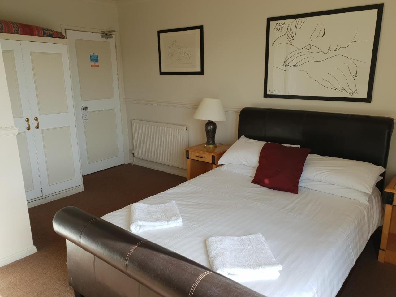 Hotel California Newquay  Bagian luar foto