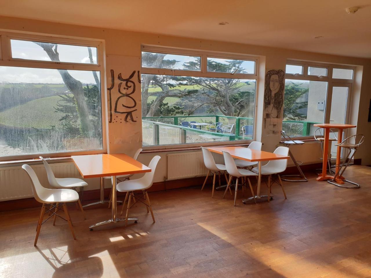 Hotel California Newquay  Bagian luar foto